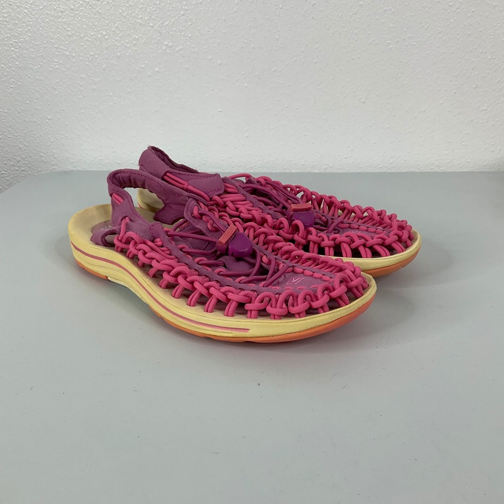 Keen Women's Uneek Dahlia Mauve Fisherman‎ Sport Sandals Size 7